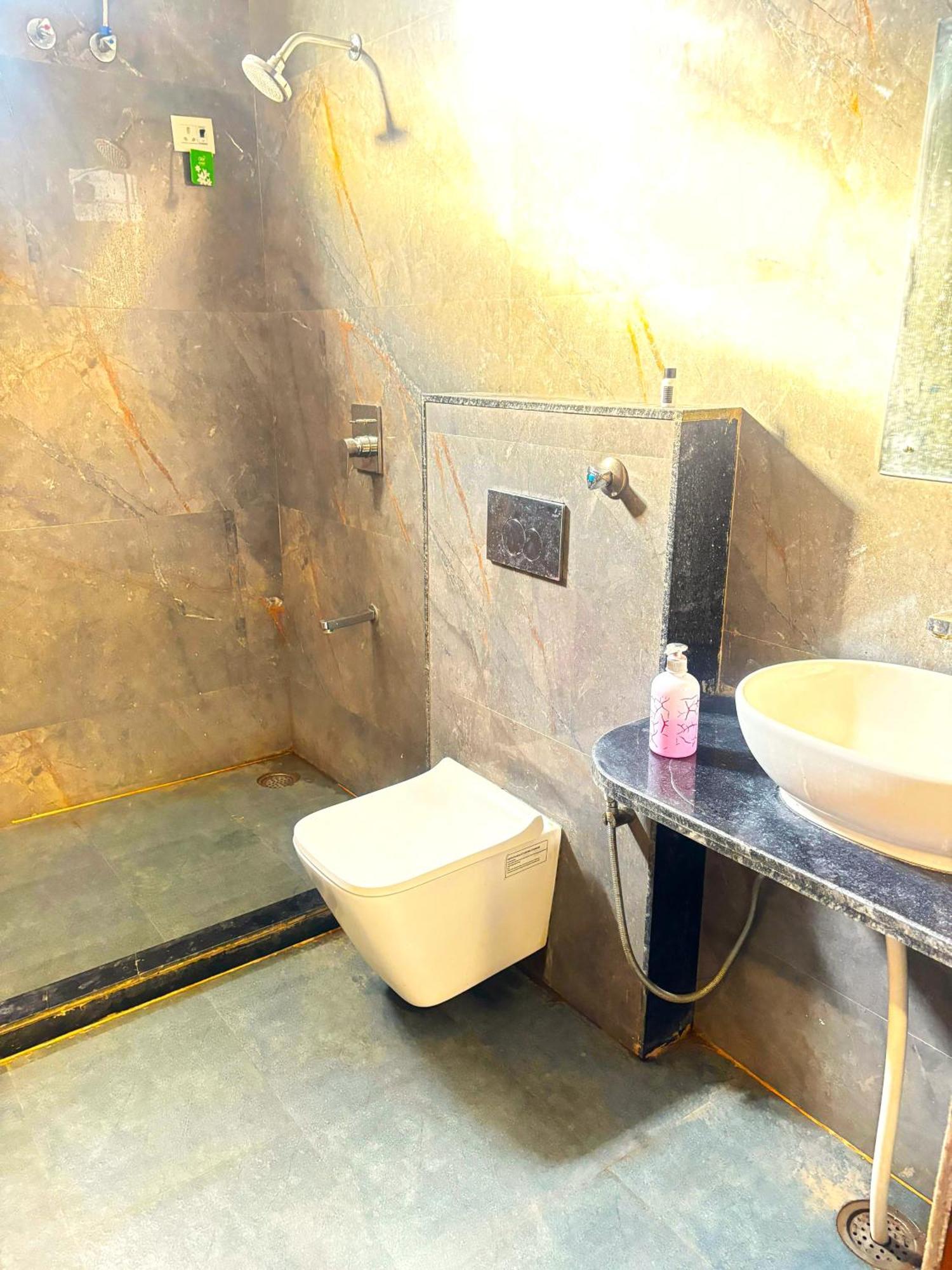 Hotel Hari Inn Jaipur Bilik gambar